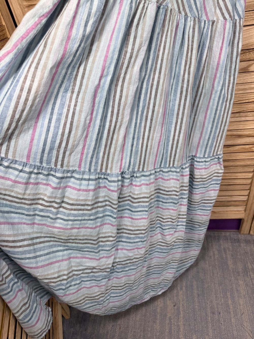 Self Contrast Striped V-Neck Maxi Dress in Light Blue & Pink Linen/Cotton Size M - Picture 9 of 11